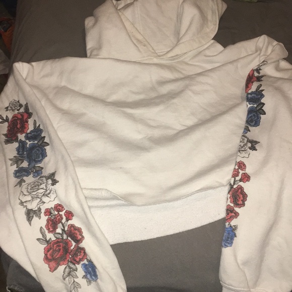 Cropped White Hoodie - Picture 1 of 1